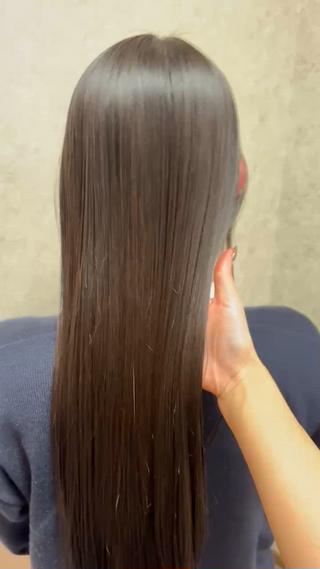 湿気が多くなる季節にはストレートがオススメです

︎︎︎︎︎︎︎朝のスタイリングの時間がぐっと縮まる
︎︎︎︎︎︎︎髪が広がりにくくなる(ボリュームを抑えられる)
︎︎︎︎︎︎︎手触りが良くなる

などおすすめポイントが盛りだくさんです！
どんな髪の長さの方でもご予約大歓迎です
ぜひご予約お待ちしております
 
