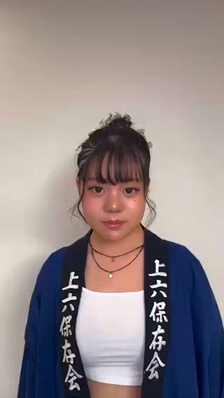 コーンロウ４本(２本クロス)　グリッター　金箔　
キラキラチュール　ロープ２本(１本お花アレンジ)

ポニー風編み下ろし 