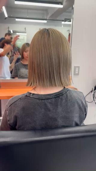 ブリーチのベースはとても大事で綺麗なカラーは綺麗なベース作りから始まります。
ハイトーンは髪の履歴、コンディションによって仕上がりが変わるものです
複雑な履歴の方でも通っていただければ綺麗に仕上げます
薬剤を各お客様にあった物を選定して限りなくダメージレスにツヤがほしい方はお任せください

パツっとした綺麗なカットラインと丸くならないシルエットがトレンドのボブを提供します

乾かすとまとまるのでストレートアイロンだけで簡単にスタイリングができます！

似合わせに重要な前髪や顔周りは骨格や顔のパーツにあわせて切ることで馴染み良く小顔効果がバツグンです 