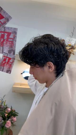 ショート メンズパーマ 岩成健志郎のヘアスタイル