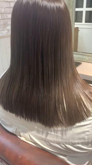 髪質改善カラーでサラサラ質感 