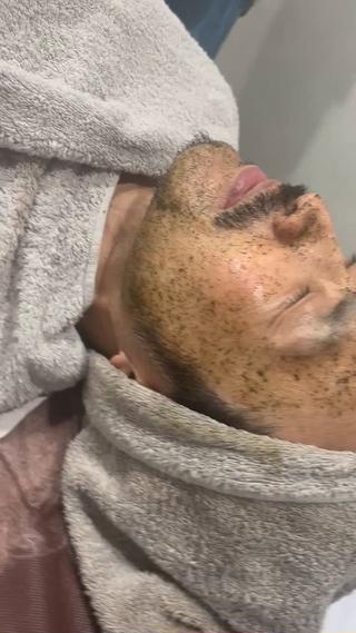 男性だって、年齢だって関係ないハーブピーリングで、美肌、若化実現 