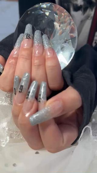 ネイル private salon le'a所属・le'a スタッフのネイルデザイン