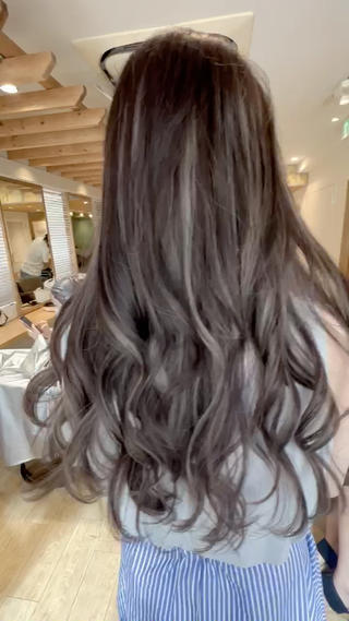 ロング 渋谷ハイトーン/ デザインカラー阿部のヘアスタイル
