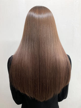 ミディアム カラー パーマ ヘアアレンジ キッズ ネイル マツエク・マツパ アイブロウ 堀井 凌平のヘアスタイル