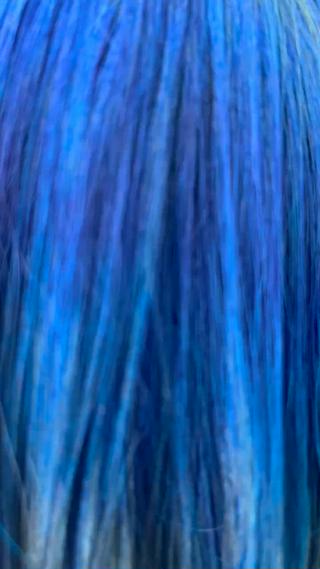 ブリーチ1〜2回のブルーカラー 