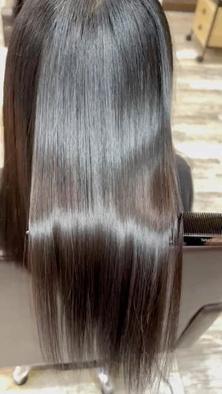 髪質改善+カラーのクーポンです！

ご新規様限定で長さ料金0です
期間限定なのでお早めにご予約下さい！ 