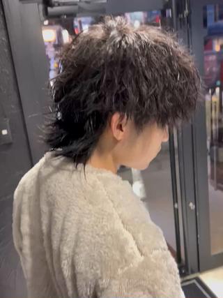 ミディアム パーマ メンズ 【フェザーパーマ】 【縮毛矯正】鶴田文のヘアスタイル