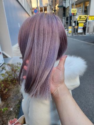 ケアブリーチと髪の状態にあった栄養補給で繰り返しブリーチをしても切れ毛になりにくいよう処方させていただきます。 