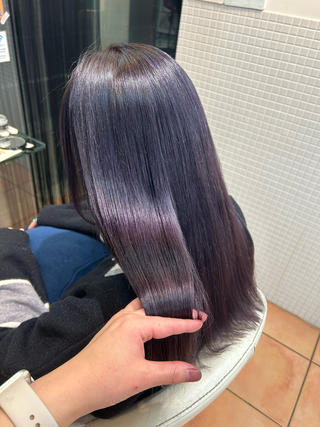 ラベンダーカラー
色落ち過程もとってもかわいいお色です！
ブリーチベースの方はオンカラーだけでも 