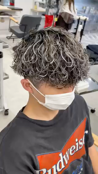 カラー パーマ メンズ 新宿【メンズパーマ】 塩澤太一のヘアスタイル