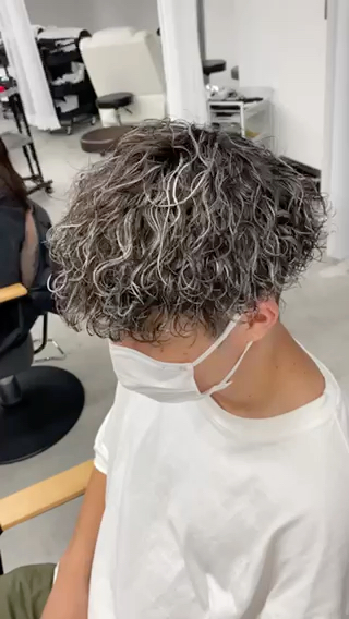 パーマ メンズ 新宿【メンズパーマ】 塩澤太一のヘアスタイル