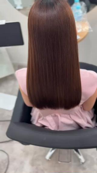 町田で髪質改善・美髪ストレートならお任せください
クセ・うねり・広がりを抑え、
ダメージを最小限に自然な艶ロングに仕上げています。

髪質改善ストレート＋髪質改善トリートメントで、
指通り・まとまり・持続力◎
縮毛矯正が苦手な方や、
ストレートが初めての方にもおすすめです。

 町田／髪質改善
 美髪ストレート
 縮毛矯正が苦手な方
 ロング／艶髪
ぜひご相談ください。
 