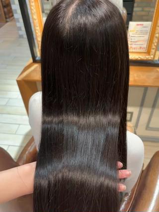 暗髪艶カラー

トリートメントでしっかりケア 