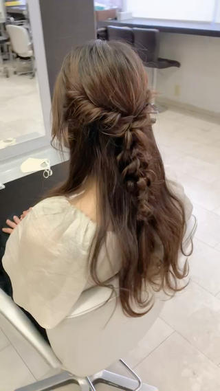 ヘアアレンジ HAIR MAKE Riza所属・谷口 弥生のヘアスタイル