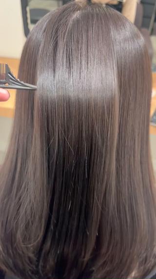 大阪／天王寺ヘアサロン／ヘアスタイル／ヘアカラー／ダブルカラー／センターパート／ショートボブ／グレージュ／ベージュ／ミルクティー／ミルクティーベージュ／アッシュ／ハイライト／イルミナカラー／ツヤ髪／美髪／トリートメント／酸性ストレート／ショート／ミディアム／セミロング／ロング／ボブ／切りっぱなし／レイヤー／シースルーバング／うざバング／フェザーバング／伸ばしかけ／大人ボブ／前下がりボブ／簡単スタイリング／外国人風／小顔／／抜け感／韓国／顔周り／内巻き／外ハネ／タイトヘア／ミニボブ／ショートボブ／ぱつっとボブ／プツッとボブ／結べるボブ／ロングレイヤー／ブリーチなしカラー／暗めカラー／トレンドカラ 