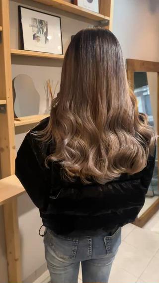 グレージュバレイヤージュ 