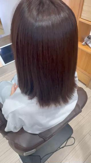 「乾かすだけでまとまる縮毛矯正」

朝のアイロンを楽にしたい、毛量や湿気で広がる、とにかく楽にまとまるようにしたい方必見！！

ピンピンにならないナチュラルな縮毛矯正！！
乾かしただけで決まるナチュラルストレートヘア！！ 