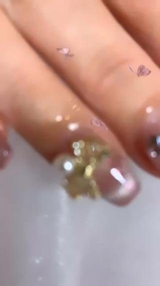 ネイル La neige* yuki 🥯🍑のネイルデザイン