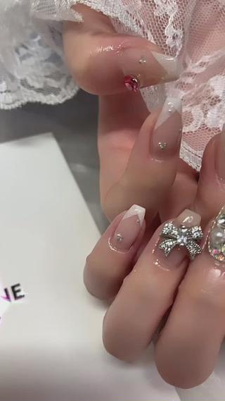 ネイル La neige* yuki 🥯🍑のネイルデザイン