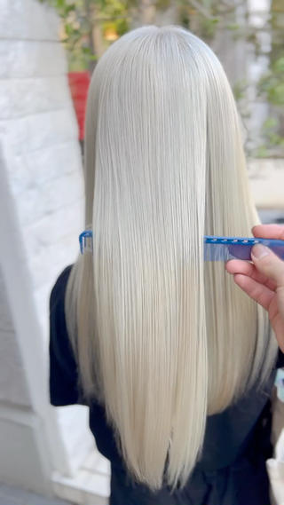 一度は憧れるホワイトカラー





ハイトーン　ハイトーンカラー　ホワイトカラー　ホワイトブロンド　ブロンド　ブロンドヘア　インナーカラー　ハイライト　バレイヤージュ　ダブルカラー

髪質改善　アルカリ酸熱　酸熱トリートメント

埼玉　越谷　新越谷　南越谷　草加　蒲生　越谷レイクタウン

ブリーチがうまい店　ブリーチ上手　ハイトーン上手 