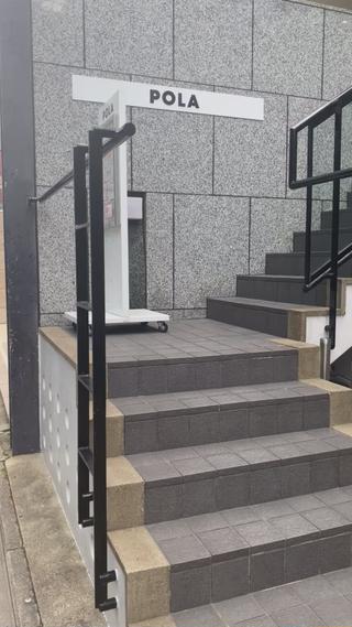 お店の雰囲気をご体験ください！
蛸薬師通りを西へ

お待ちしていますね 