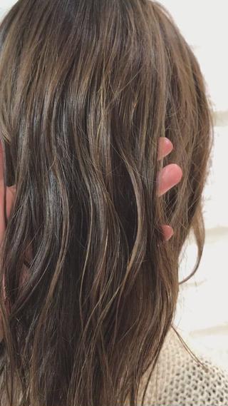 極細ハイライトが可愛い
ベージュは王道ですがオシャレで可愛いです♪ 