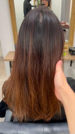 セミロング Mint セイナのヘアスタイル