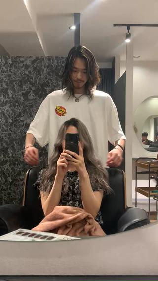 ブリーチでハイトーンや透明感を目指したい方は
ぜひお任せください 