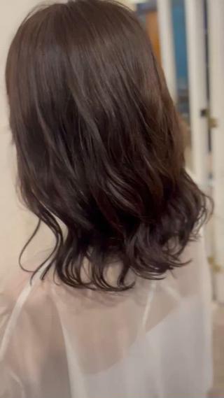 セミロング DILL大通り所属・札幌初コテ巻きパーマ 🍁和田洋🍁のヘアスタイル