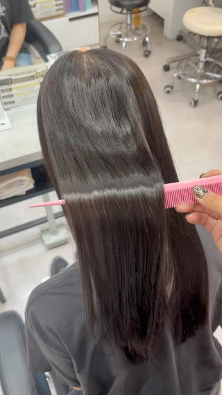 黒髪なら艶感を！髪質改善メテオカラー 