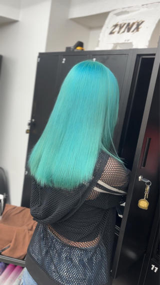 カラー 松田 篤樹のヘアスタイル