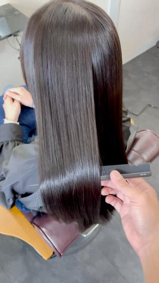 グレージュ×髪質改善

#wavi#wavihair#髪質改善#今泉 