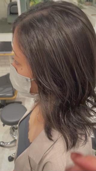 ハイライトでインナー効果♡
アッシュ系は赤みを消して透明感も出してくれます 