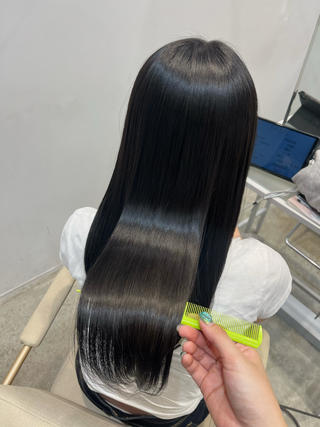 1回目から手触りの変化を実感いただけますが、2回目・3回目と続けることでさらにツヤやまとまりがアップします 1.5〜2ヶ月に一度のペースがおすすめです！ 