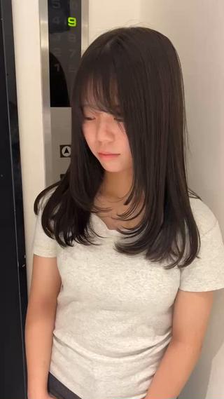 ミディアムのレイヤー可愛すぎます 