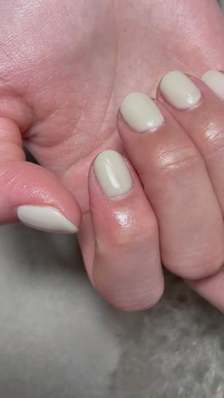 #アイボリー
＃ワンカラー
つやつやぷるぷる！ 