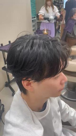 カットで作る毛流れセンターパート 