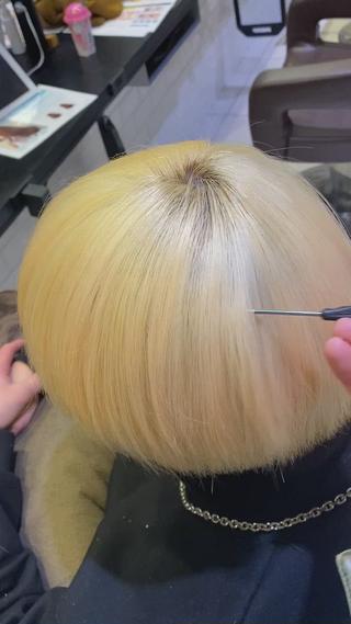 抜きっぱなしブリーチ
ブリーチ2回以上必須のメニューです 