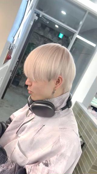 ショート カラー ヘアアレンジ メンズ ハイトーン特化🌟 カワシマシュンスケのヘアスタイル