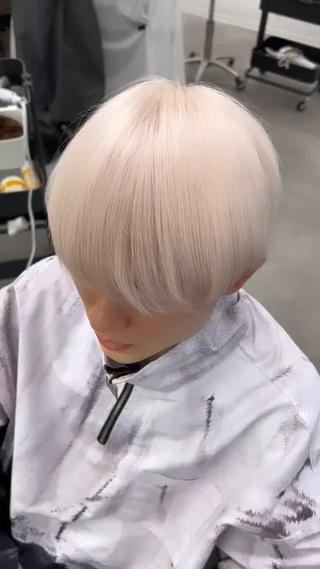 ショート カラー ヘアアレンジ メンズ ハイトーン特化🌟 カワシマシュンスケのヘアスタイル