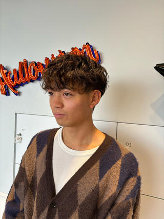 大きめカールで大人っぽくも遊び心のあるパーマ♪ 