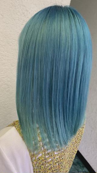 青系の特殊カラー剤＋¥2000 