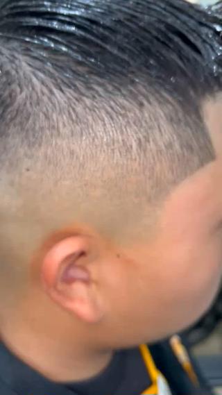 フェザーアップ　
このグラデーションが今ならタダって冷静に考えてヤバいことが起きてます！ 