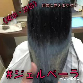 シニアのお客様です。
プレミアムリマインで艶々になって頂きました。
髪のアンチエイジングです 