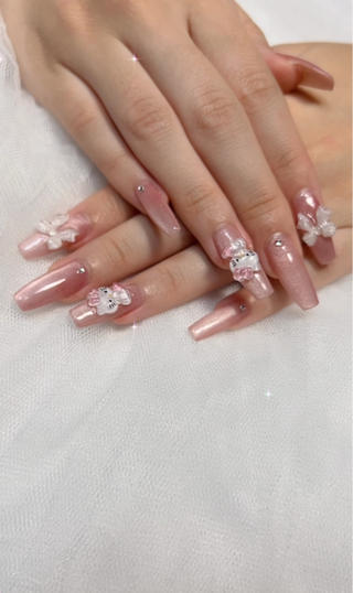 HELLO Kitty

長さ出し10本(＋2500円) 