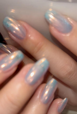 aurora nail.

#オーロラネイル#ミラーネイル#パウダーネイル#ワンカラー#シンプルネイル#水色ネイル#つやネイル#艶ネイル#韓国風ネイル#韓国ネイル#オフ#オフ込み#オフあり 