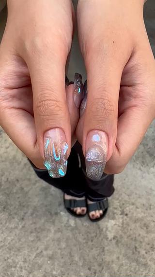 



私が思い付かないアイディアを取り入れて、
いつも予定していたデザインより
格段に可愛さするお客様のネイル

___________________________
 ￣￣￣￣￣￣￣￣￣￣￣￣￣￣￣
𝒑𝒓𝒊𝒗𝒂𝒕𝒆 𝒏𝒂𝒊𝒍 𝒔𝒂𝒍𝒐𝒏 "𝕛𝕒𝕞𝕤𝕡𝕒𝕣𝕜"
 __________________________
￣￣￣￣￣￣￣￣￣￣￣￣￣￣￣


フォロー＆事前お問い合わせもお気軽にどうぞ
Instagram@jamsparkz

子育て中につき平日は通常より
お時間がかかる場合がございます

#gelnail #gradationnail #heartnails #Heartnail #sparklenails #rhinestonenails #lamegradation #ジェルネイル #ネイルデザイン #グラデーションネイル #黒グラデーション #ラメグラデーション #ラメグラ #キラキラネイル #ラインストーンネイル #ワンホンネイル #デートネイル #モテネイル #夏ネイル #うるうるネイル #オーロラネイル #透け感ネイル #フィルイン #ノーサンディング #江の島ネイル 