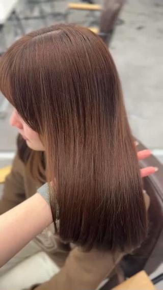 ブラウンカラーで艶髪に！！

カットモデルも募集してますので是非ご一緒に！！ 