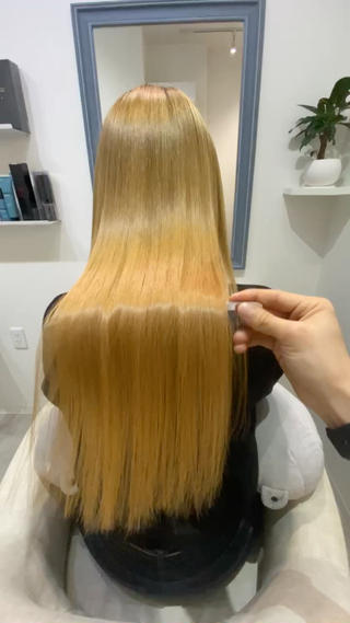 ブリーチ毛も適切な薬剤選定で艶髪ストレートに 